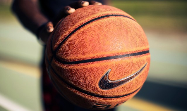 华体会体育app-2025体坛榜样年度评选荣耀揭晓，王楚钦与孙颖莎双双登顶男女最佳运动员