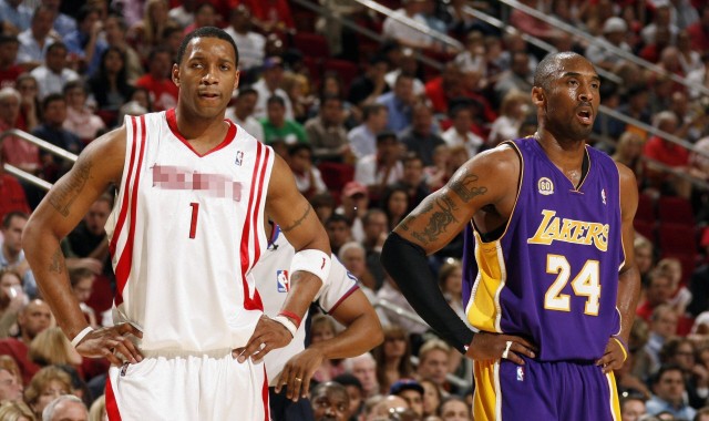 华体会app：稳控节奏展锋芒，一气呵成铸就绿茵经典进球