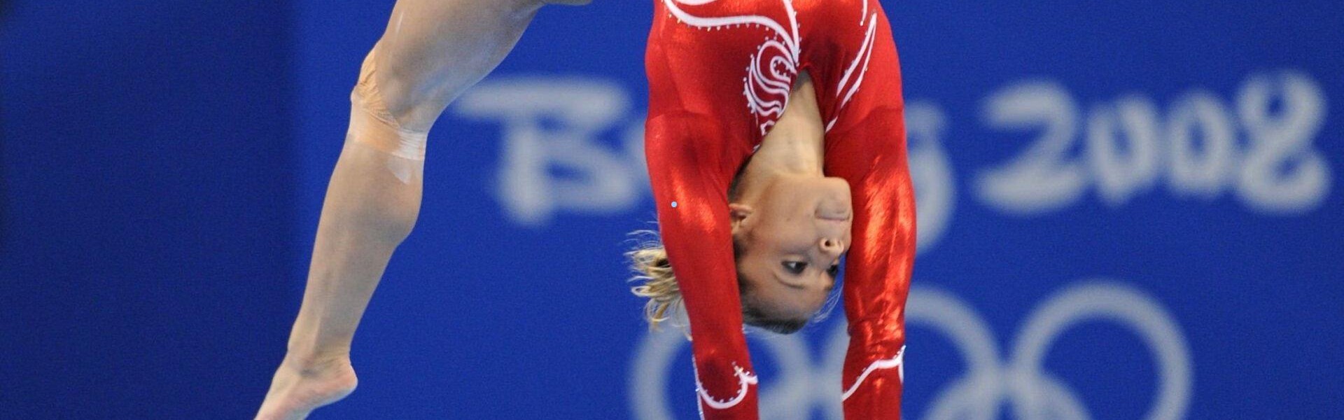 华体会_地砖几近崩裂！跳绳小将释放洪荒之力震撼赛场